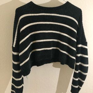 Crop top sweater